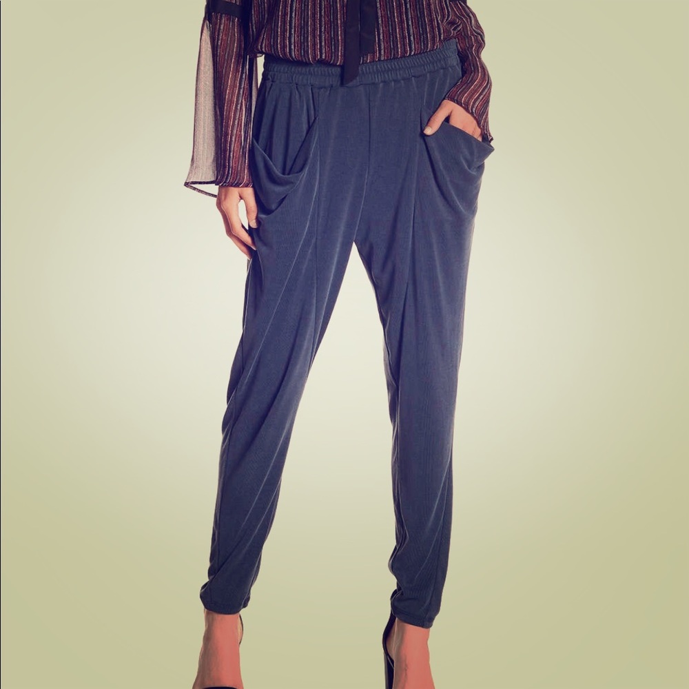 BCBGeneration Draped Pocket Pants size M